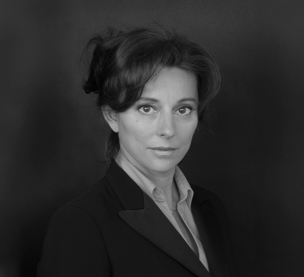 Judi Headshot Bw